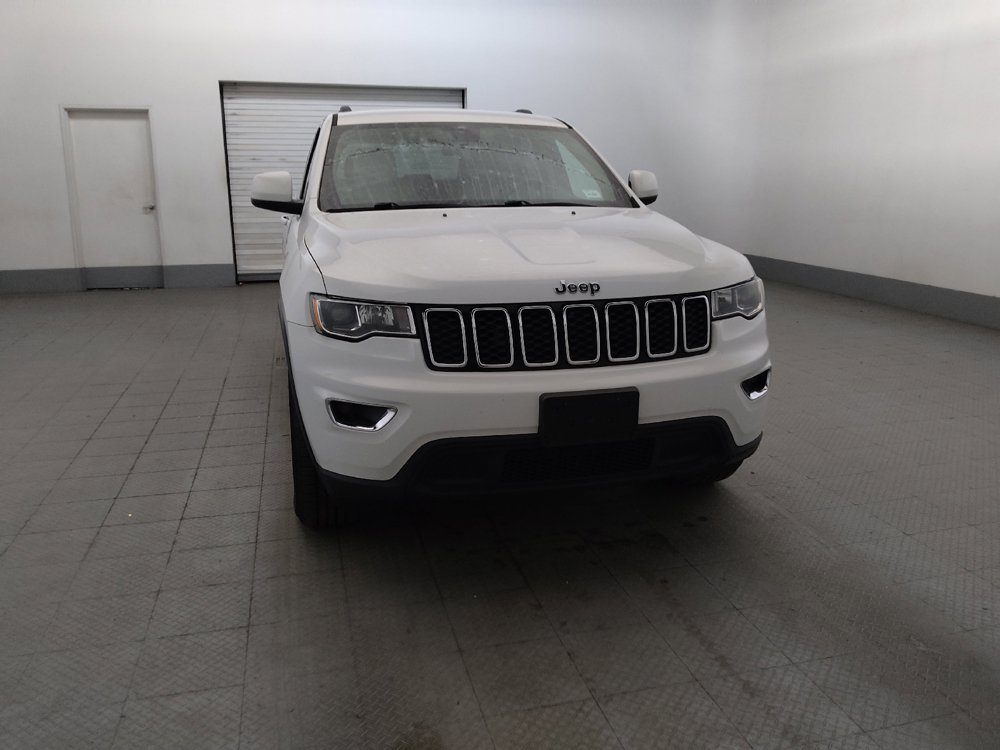 Used 2018 Jeep Grand Cherokee Laredo AWD/4WD image 14