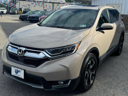 Used 2019 Honda CR-V Touring image 3