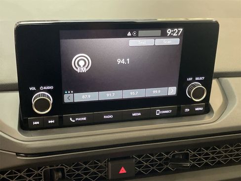 Used 2025 Honda Accord LX image 4