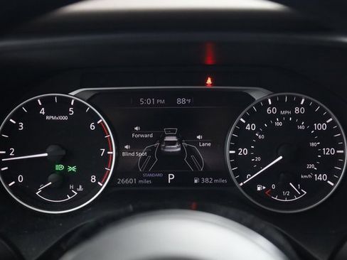 Used 2023 Nissan Rogue SV image 16