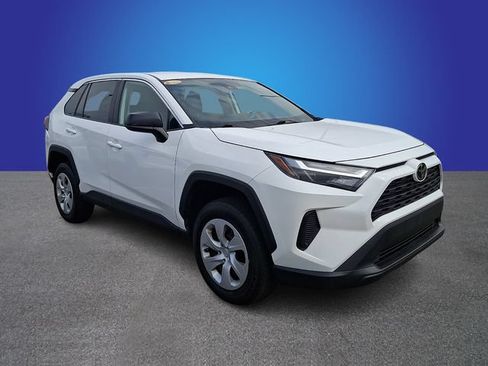 Used 2025 Toyota RAV4 LE FWD image 3