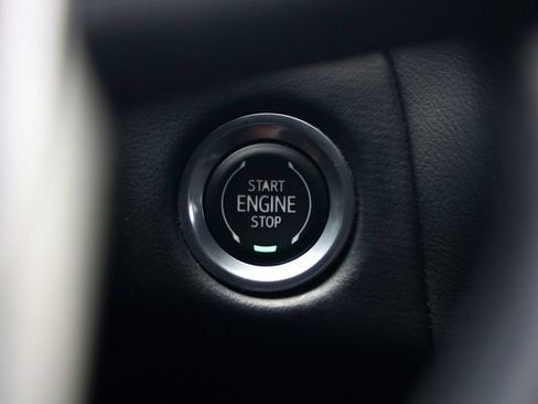 Used 2023 GMC Yukon XL SLT RWD image 34