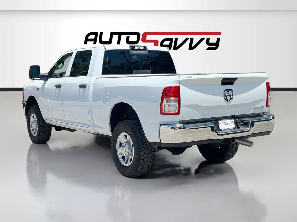 Used 2024 RAM 2500 Tradesman w/ Chrome Appearance Group AWD/4WD image 5
