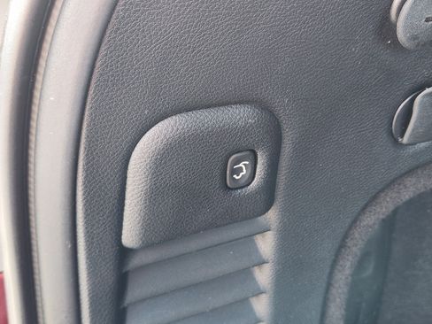 Used 2017 Jeep Grand Cherokee Limited image 40