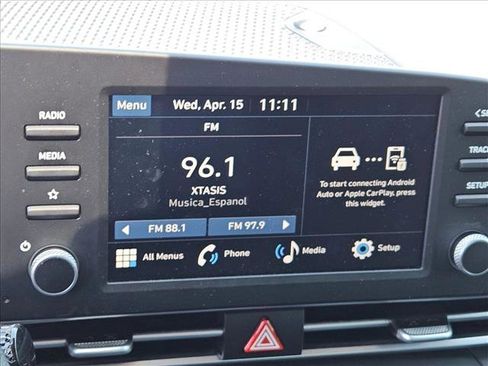 Used 2025 Hyundai Elantra SE image 12