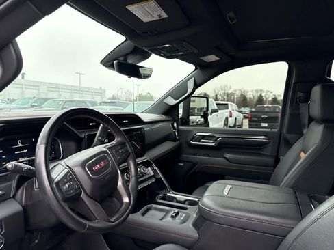 Used 2024 GMC Sierra 3500 AT4 w/ AT4 Premium Plus Package image 7
