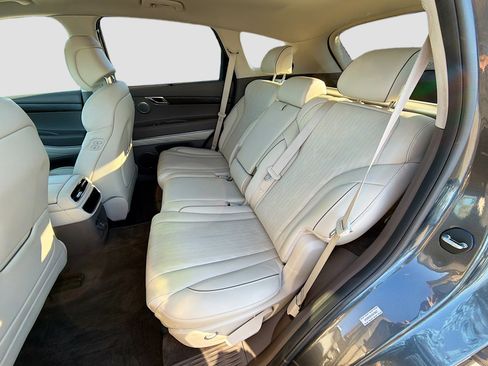 Used 2022 Genesis GV80 2.5T w/ Advanced Package 02 image 21