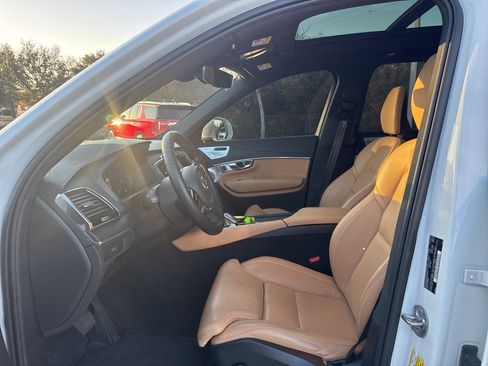 Certified 2023 Volvo XC90 B6 Ultimate image 20