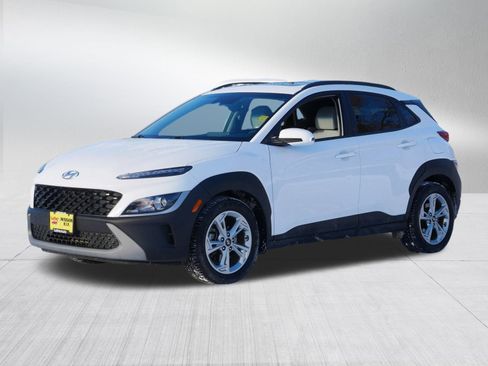 Used 2023 Hyundai Kona SEL w/ Convenience Package image 3