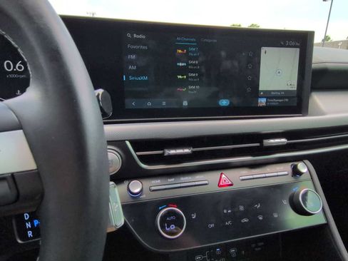 Used 2025 Hyundai Sonata SEL FWD image 30