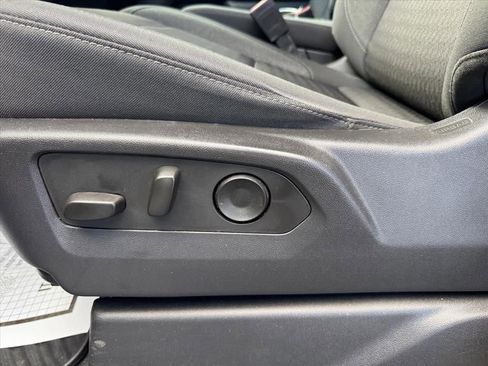 Used 2023 Chevrolet Silverado 1500 Custom Trail Boss w/ LPO, Dark Essentials Package image 15