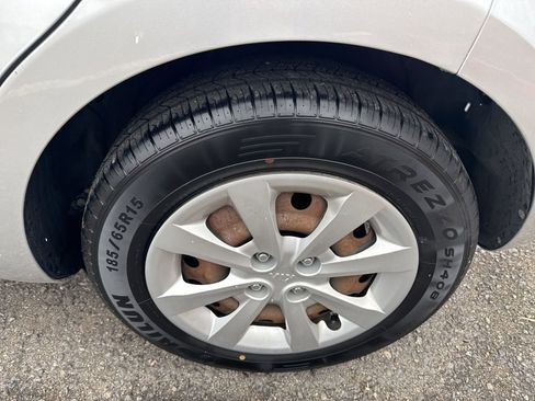 Used 2013 Kia Rio LX w/ PWR Pkg image 11