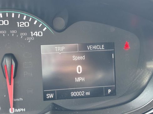 Used 2018 Chevrolet Trax LT w/ Sun & Sound Package AWD/4WD image 20