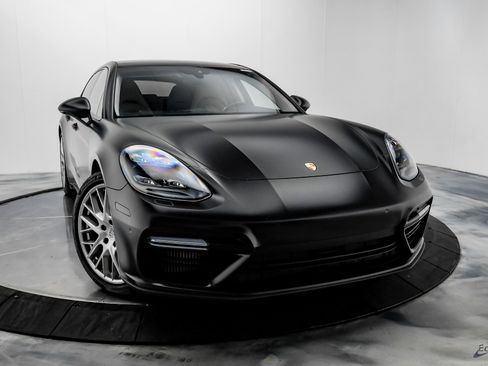 Used 2018 Porsche Panamera Turbo Sport Turismo image 20