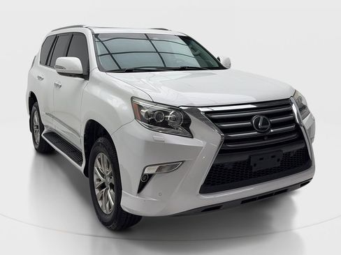 Used 2016 Lexus GX 460 Luxury AWD/4WD image 2