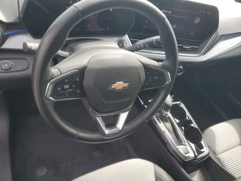 Certified 2024 Chevrolet Trax LT w/ Driver Confidence Package FWD image 17