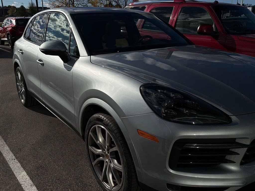 Used 2020 Porsche Cayenne S AWD/4WD image 21