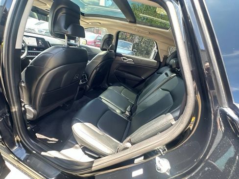 Used 2025 Kia Sportage EX w/ Premium Package AWD/4WD image 30