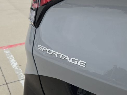 Certified 2024 Kia Sportage SX AWD/4WD image 11