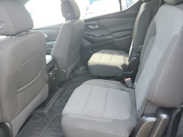 Used 2023 Chevrolet Traverse LT FWD image 27
