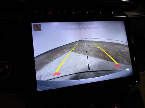 Used 2023 Jeep Grand Cherokee Limited image 15