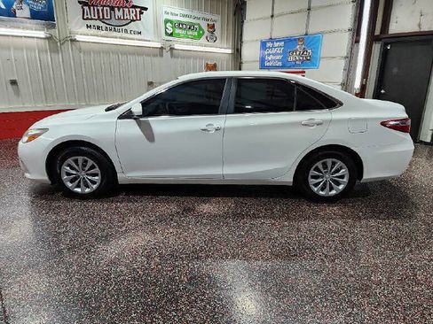 Used 2016 Toyota Camry LE FWD image 4