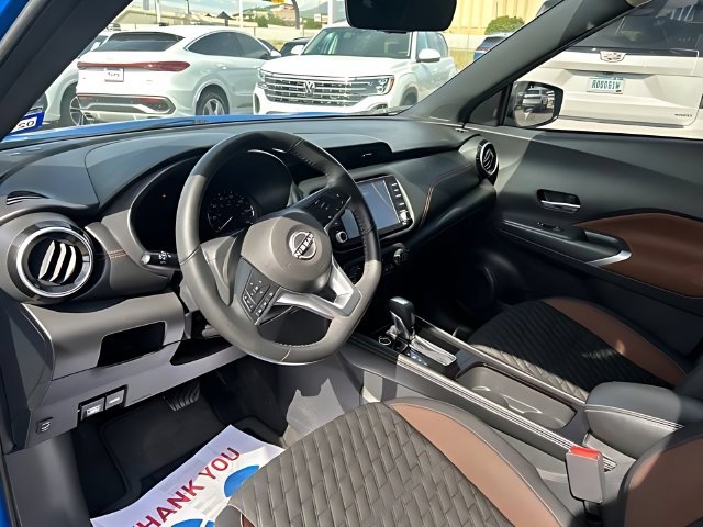 Used 2023 Nissan Kicks SR w/ Interior Electronics Package FWD image 18