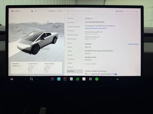 Used 2024 Tesla Cybertruck AWD Crew Cab image 22