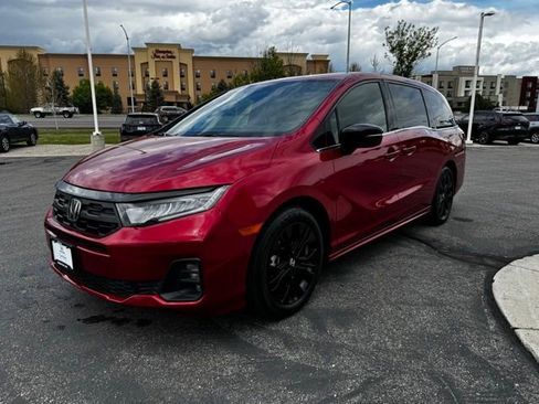 Used 2025 Honda Odyssey Sport-L image 2