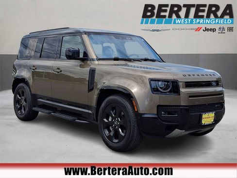 Used 2022 Land Rover Defender 110 X-Dynamic SE AWD/4WD image 1