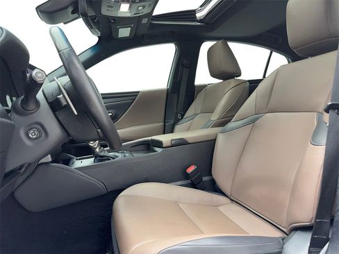 Used 2023 Lexus ES 350 w/ Premium Package image 42