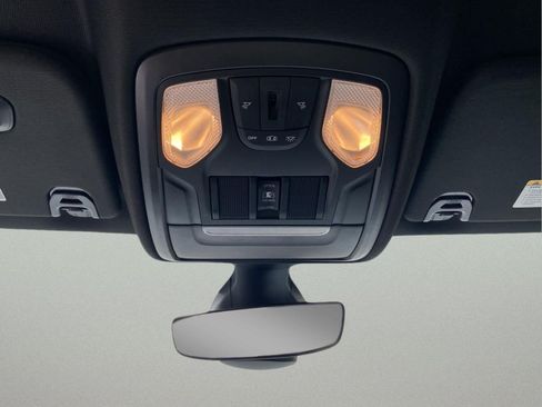Used 2020 RAM 1500 Big Horn AWD/4WD image 18
