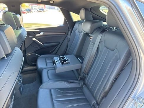 Used 2022 Audi Q5 2.0T Premium image 17