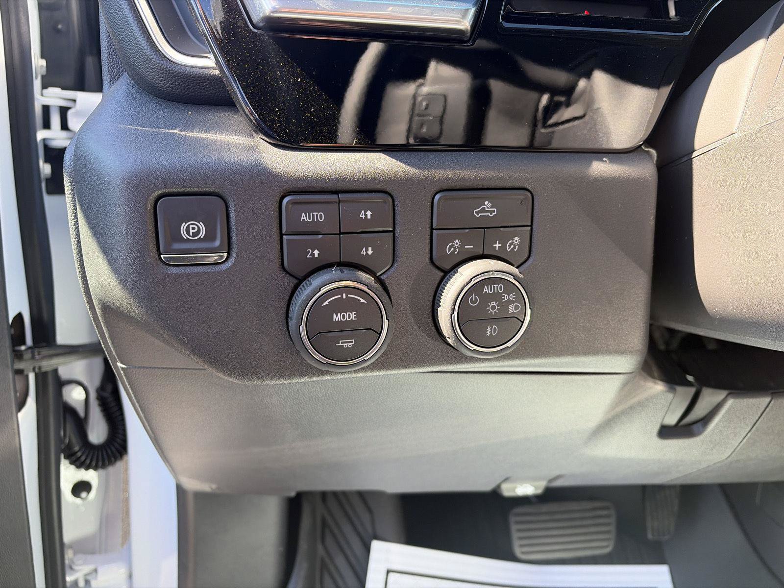 New 2026 Chevrolet Silverado 1500 RST AWD/4WD image 17