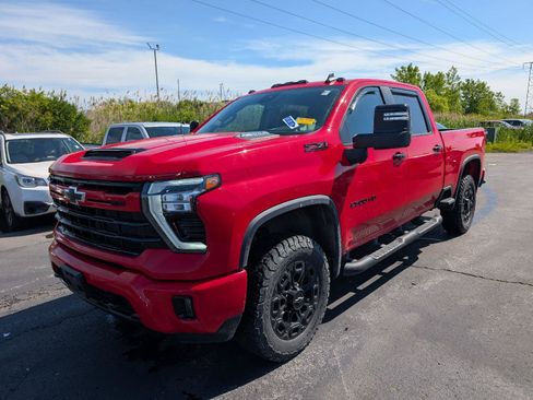 Used 2024 Chevrolet Silverado 2500 LT w/ Z71 Sport Edition AWD/4WD image 4