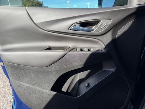 Used 2023 Chevrolet Equinox LT image 13
