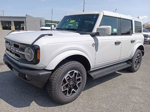 New 2026 Ford Bronco Outer Banks AWD/4WD image 7