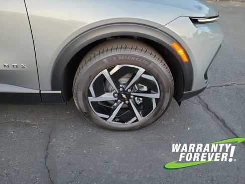 New 2026 Chevrolet Equinox EV LT image 19