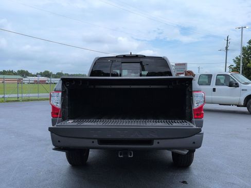 Used 2024 Nissan Titan SV w/ SV Convenience Package AWD/4WD image 31