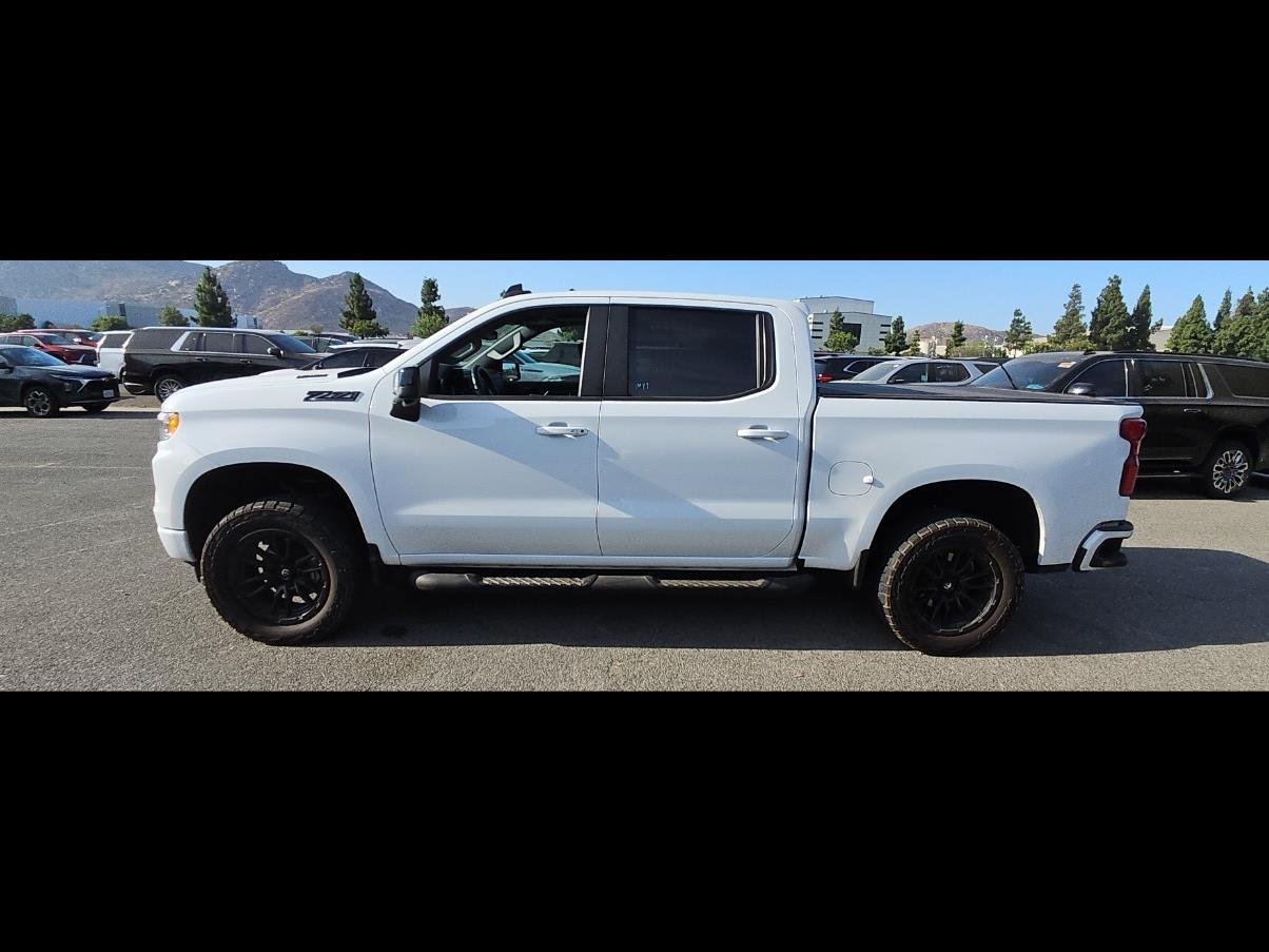 Used 2024 Chevrolet Silverado 1500 RST AWD/4WD image 8