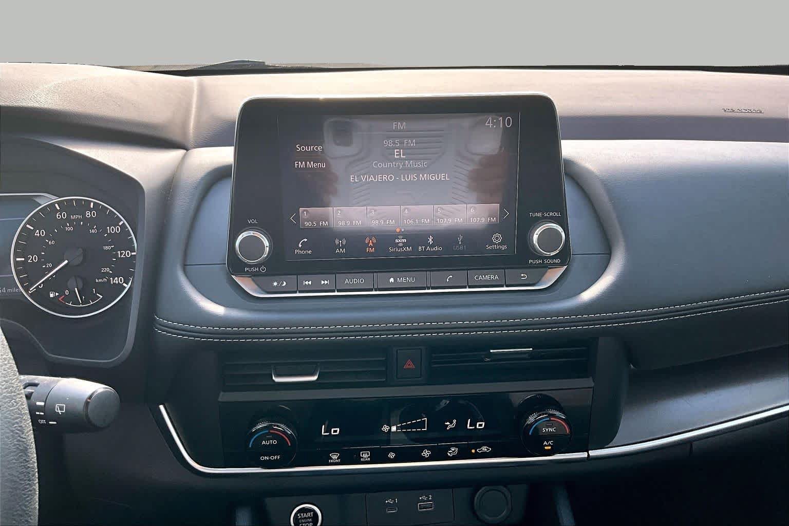 Used 2023 Nissan Rogue SV FWD image 7