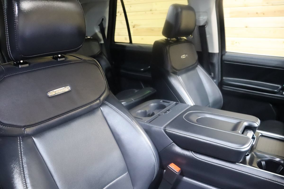 Used 2025 Ford Expedition Platinum w/ Driver's Package AWD/4WD image 70