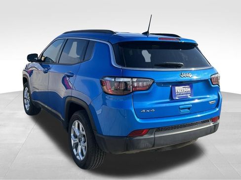 Used 2025 Jeep Compass Latitude image 45