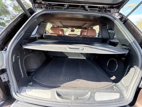 Used 2017 Jeep Grand Cherokee Summit w/ Platinum Series Group image 22