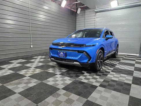 Used 2024 Chevrolet Equinox EV LT image 43