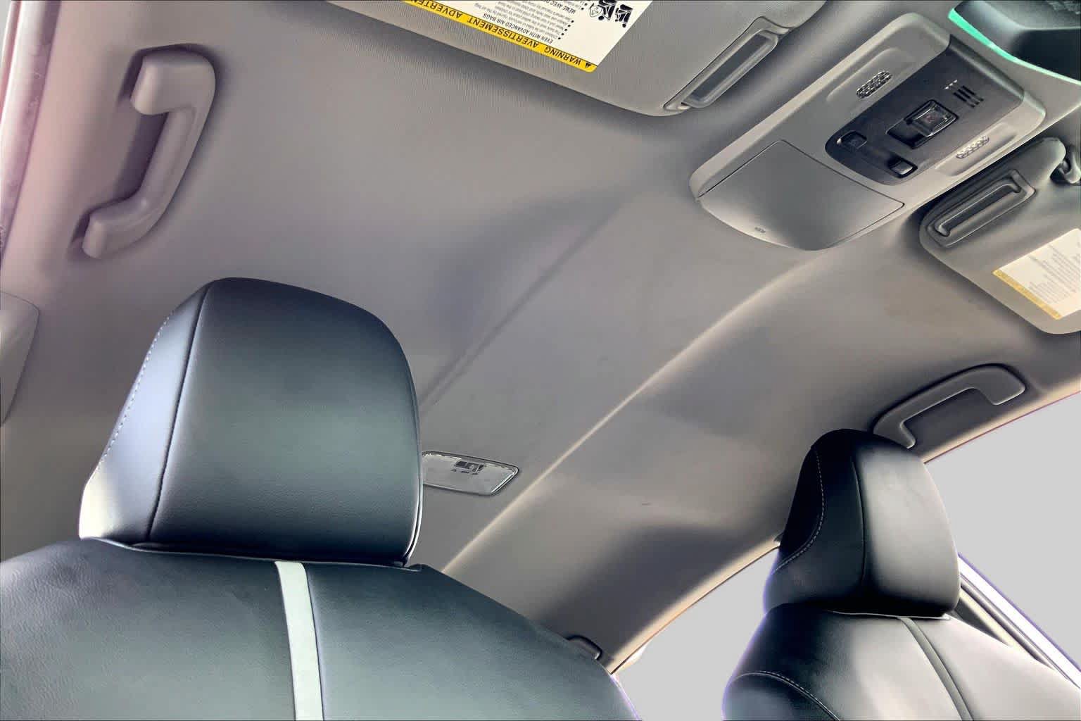 Used 2024 Toyota Camry SE FWD image 13