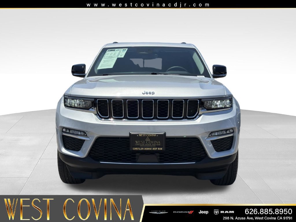 Used 2023 Jeep Grand Cherokee Limited RWD image 3