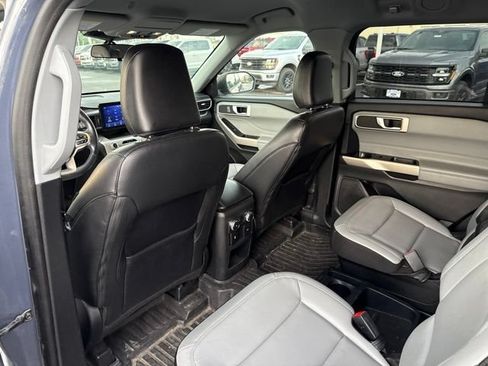 Used 2021 Ford Explorer XLT w/ Equipment Group 202A AWD/4WD image 24