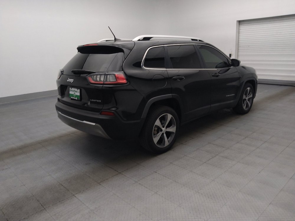 Used 2019 Jeep Cherokee Limited FWD image 10