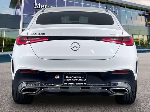 Certified 2025 Mercedes-Benz GLC 300 4MATIC image 4
